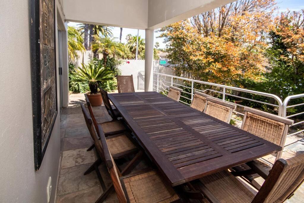 Holiday home Comfortable & Spacious 5 Bed In Ave Normandie