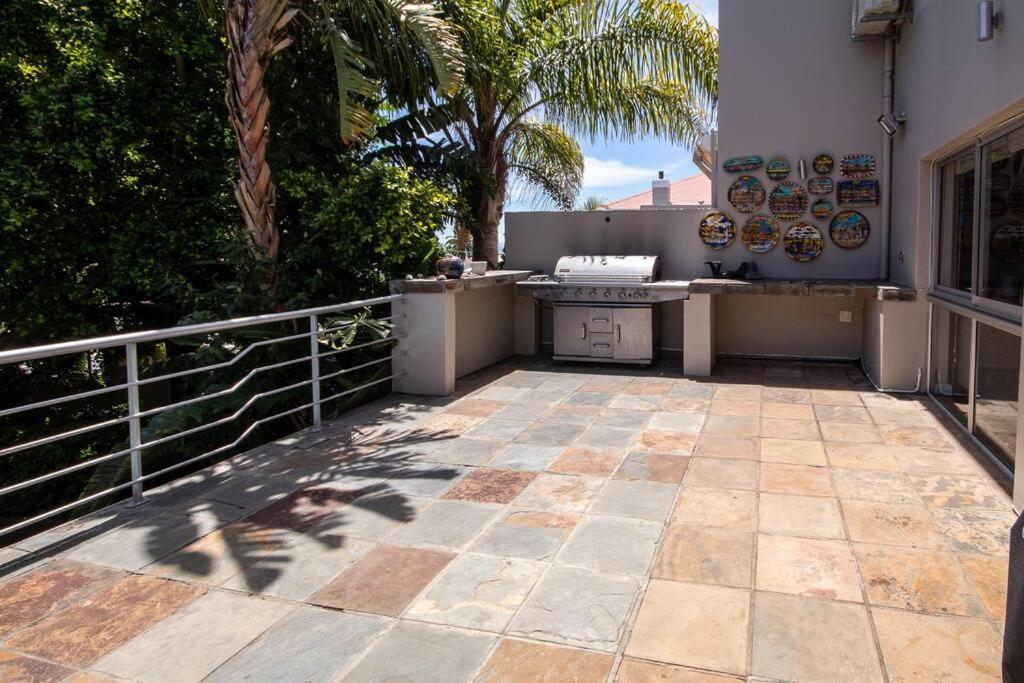 Comfortable & Spacious 5 Bed In Ave Normandie * Cape Town